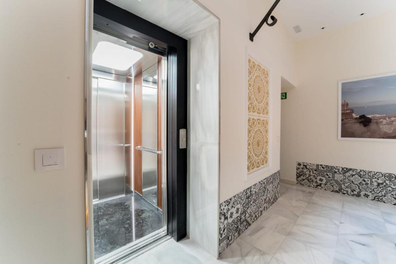 Apartamento Cadiz Centro Fabio Rufino Ngoại thất bức ảnh